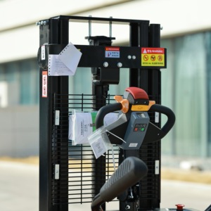 Montacargas Apilador de 2.0 Toneladas, Altura de Elevación de 3000 mm, Tipo Montable, para Almacenamiento en Grandes Almacenes, Precio de Fábrica - Product Image 6