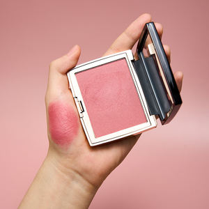 <span class=keywords><strong>Rubor</strong></span> Vegano Personalizado, Suave y Sedoso, Iluminador, Maquillaje, <span class=keywords><strong>Rubor</strong></span> en Polvo Compacto, Marca Privada, Resistente al Agua, Color Rosa - Product Image 1