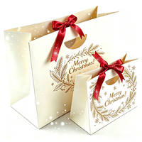 Sacs shopping en carton blanc de luxe avec logo personnalisé, poignées en ruban satiné, sacs cadeaux rigides en papier pour vêtements/chaussures