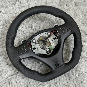 Volant en cuir pleine fleur pour <span class=keywords><strong>BMW</strong></span> Série E (E90, E60, E46, E92, M3, E87, E39, X5, E70, X6, E71, E82, E93, E36, E91) – Vente directe usine - Product Image 5