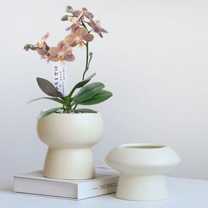 Nueva llegada: <span class=keywords><strong>Maceta</strong></span> de cerámica beige con diseño nórdico de Bisque Garden, en forma de trofeo, para el hogar y el jardín. - Product Image 1