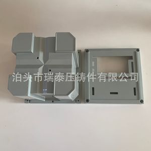 ชิ้นส่วนอะลูมิเนียมหล่อขึ้นรูป Dz 012 โลหะผสม Adc12 สำหรับชิ้นส่วนยานยนต์ การเคลือบด้วยการพ่นไฟฟ้าสถิต - Product Image 1