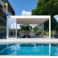Pergola bioclimatique motorisée en aluminium avec lames orientables, résistante à la pluie et au vent, pour un usage moderne en jardin, auvent ou patio.