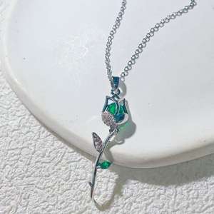 Tulipes Pendentifs Colliers pour Femmes Élégant En Acier Inoxydable Or Couleur Colliers Amitié Bijoux Cadeaux - Product Image 2