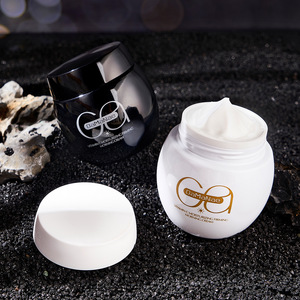 Crema de Día Antienvejecimiento de Rápida Absorción, No Grasosa, Compatible con Maquillaje, Sin Grumos, Hidratante, Textura Suave, Para Todo Tipo de Piel - Product Image 4