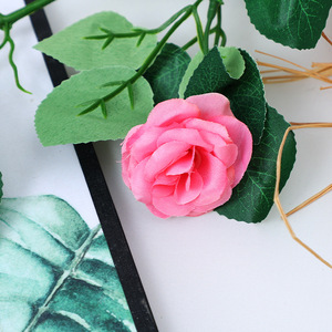 Guirnaldas de Rosas Artificiales de 100cm y 200cm, Guirnalda de Alambre de Plástico Rosa, Decoraciones para Bodas, Alta Simulación, Reutilizables - Product Image 1