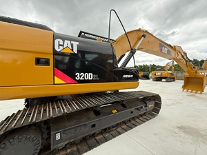 Excavadora hidráulica de cadenas CAT 320D2L de 20 toneladas usada en buen estado para trabajos de terraplenes y construcción - Product Image 4