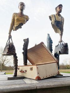 Le Pezzi Manichesse: Famosa Scultura in Bronzo a Grandezza Naturale '<span class=keywords><strong>Bruno</strong></span> Viaggiatore' in Vendita - Product Image 3