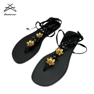 ZAR * Nuevas Sandalias planas de flores doradas para mujer de talla grande, Chanclas de playa de verano para mujer, calzado plano informal, sandalias, zapatos - Product Image 5