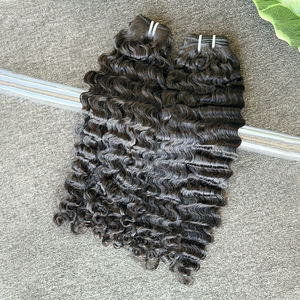 100% Cheveux brésiliens bouclés non traités 20-32 pouces pour femmes noires Trame de cheveux vierges Cuticule alignée Cheveux bruts - Product Image 4