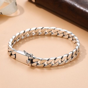 สร้อยข้อมือคิวบาผู้ชาย สีเงิน 18 ซม. 20 ซม. เงินทิเบต เครื่องประดับสำหรับงานปาร์ตี้ สร้อยข้อมือแฟชั่น ดีไซน์เรขาคณิต - Product Image 1