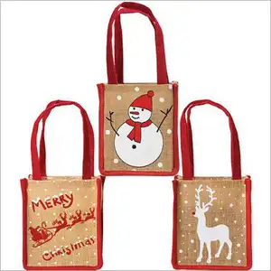Джутовая сумка для покупок с рождественской елкой