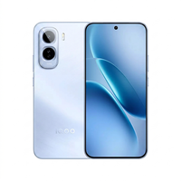 Smartphone iQ OO Z11 version globale, écran AMOLED 6,83'' 144 Hz, processeur Snapdragon 7s Gen 4, batterie 9020 mAh, charge rapide 90 W, eSIM.