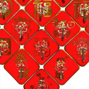 Ganchos adhesivos con orificios con el característico 'Fu', resistentes y festivos, decoraciones rojas para colgar en la pared para bodas chinas, de alta resistencia, sin dejar rastro. - Product Image 4