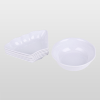 Assiette multi-compartiments à motif floral, anti-rayures, empilable, pour la présentation de plats froids et de snacks dans les restaurants et hôtels, pour l'aménagement de table.