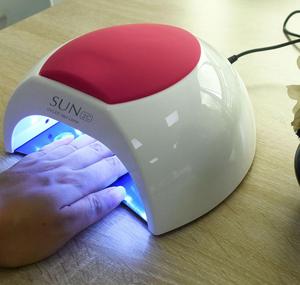 Venta caliente sol 2C 48w <span class=keywords><strong>uvled</strong></span> lámpara de uñas 365 + 405nm longitud de onda multi colores uñas sol 2 lámpara de uñas uv led - Product Image 2