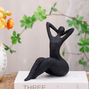 Redeco Novo Design Caráter Ornamentos Arte Estatueta Humana Artesanato Preto Resina Senhora Estátua Para Presentes Decoração Para Casa