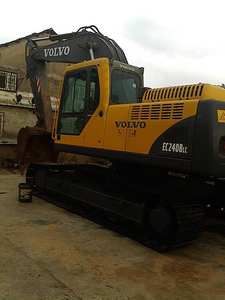 Pelle sur chenilles Rail Volvo 240EC d'occasion à bon prix Grande pelleteuse Volvo EC240blc d'occasion à vendre - Product Image 3