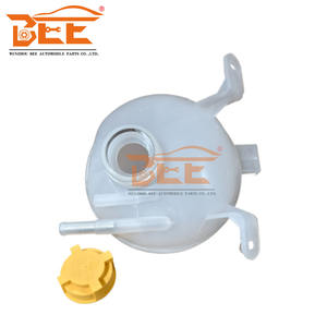 Réservoir d'expansion <span class=keywords><strong>de</strong></span> <span class=keywords><strong>liquide</strong></span> <span class=keywords><strong>de</strong></span> <span class=keywords><strong>refroidissement</strong></span> d'origine 1304603 93217461 90410057 pour <span class=keywords><strong>OPEL</strong></span> <span class=keywords><strong>CORSA</strong></span> B - Product Image 2