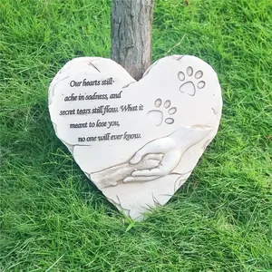 Plaque commémorative en résine pour animaux de compagnie en forme de coeur Offre Spéciale avec <span class=keywords><strong>poème</strong></span> gravé et empreintes de pattes, matériau résistant aux intempéries pour décor de cimetière de <span class=keywords><strong>jardin</strong></span> - Product Image 1