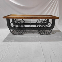 Meubles de restaurant de style rétro avec pieds en métal, plateau de table en bois, chariot poussé à la main, table à manger