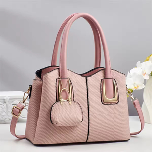 Bolso de Hombro de Cuero PU Estilo Europeo-Americano Retro para Mujer, con Cierre de Cremallera Simple, Gran Capacidad, Diseño Moderno y Sencillo - Product Image 1