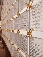 Pièces suspendues en verre à motif diamant peint, ornement transparent texturé pour la décoration du salon, de la chambre et des bâtiments