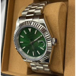 Men's Green Grass Dial Self-Winding Automatic <b>Mechanical</b> <b>Watch</b> with NH35 Movement Waterproof Stainless Steel Case - Product Image 2