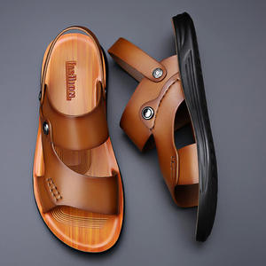 Sandales plates pour hommes en cuir véritable, à bout ouvert, antidérapantes, avec fermeture à boucle, style décontracté pour la marche en plein air, été. - Product Image 1