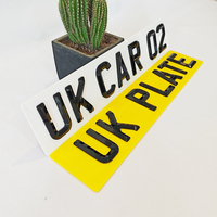 Plaque d'immatriculation de voiture britannique personnalisée plaque d'immatriculation en acrylique vierge 4D chiffres de lettres jaune blanc films réfléchissants plaques de trophées de prix