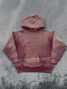 Sudadera con capucha de algodón orgánico de punto grueso, estilo vintage, lavado ácido, talla grande para hombre, con parches bordados y efecto desgastado - Product Image 3