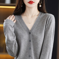 Cardigan léger en laine mérinos fine à sequins pour femme, coupe ajustée, effet galbant, printemps/été