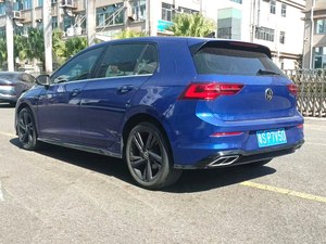 Voiture d'occasion <span class=keywords><strong>Volkswagen</strong></span> <span class=keywords><strong>Golf</strong></span> 8 R-Line 1.4TSI 280TSI 2021 - Iconique, la fusion intelligente de style professionnel et de plaisir de conduite - Product Image 6