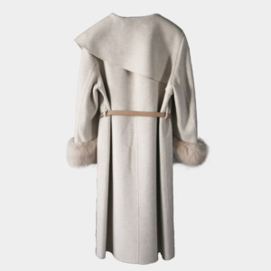 Nuovo Arrivo Tyan: Cappotto Lungo Invernale da <span class=keywords><strong>Donna</strong></span> in Cashmere, Lana e Seta con Polsini in Pelliccia di Volpe, <span class=keywords><strong>Trench</strong></span> da <span class=keywords><strong>Donna</strong></span> Fatto a Mano - Product Image 4