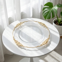 Assiettes de présentation en plastique transparent personnalisées pour gâteaux aux fruits, assiettes perlées en plastique avec bord doré, vente en gros