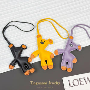 Venta al por mayor PU cuero dibujos animados oso de peluche de lujo coche llavero bolsa colgante llavero accesorios clave diseñador Mini <span class=keywords><strong>Birkin</strong></span> <span class=keywords><strong>bolso</strong></span> encantos - Product Image 3