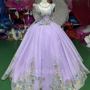 Vestido de Quinceañera XS250 Elegante Lila de Manga Larga con Cuentas de Cristal, Cintura Natural, Cola Capilla y Encaje Floral Colorido - Product Image 2