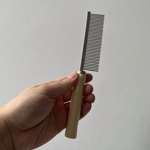 Peine de Metal con Mango de Madera para el Cuidado y Limpieza de Mascotas, Herramienta para Eliminar Pulgas en Perros y Gatos - Product Image 4