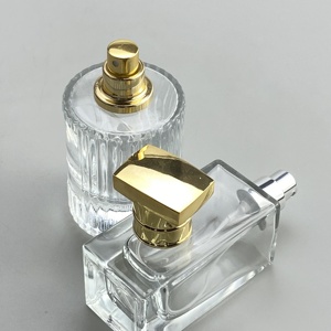 Flacon de parfum carré en alliage de zinc avec pulvérisateur à pompe, design personnalisable et marque personnalisée - Product Image 5