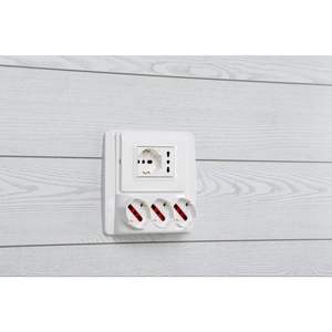 Multiprise murale Rosi Emilia 3 prises Schuko 230V en plastique RS-94132 - Product Image 2