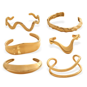 Bracelet ouvert géométrique en acier inoxydable, large, personnalisé, tendance, bijoux unisexes - Product Image 5