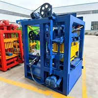 Machine automatique de fabrication de blocs de pavés QT4-15 avec moteur PLC, ligne de production de briques creuses en béton avec alimentateur, mélangeur et empileur