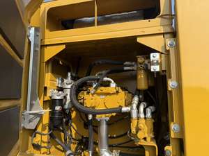 รถขุดตีนตะขาบมือสอง Caterpillar 20 ตัน สำหรับงานดินนุ่มและงานขุดดินในนาข้าว พร้อมเครื่องยนต์และเกียร์ - Product Image 2