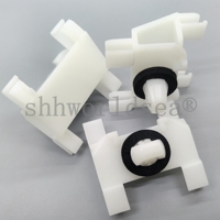 100 pièces/sac Clip en plastique pour Land Rover DYC000091