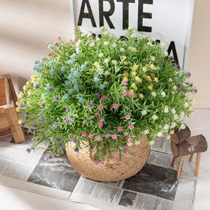Bouquet artificiel CallaFloral de gypsophile bleu en plastique pour décoration intérieure, maison et arrangements de mariage - Product Image 1