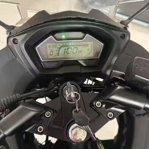 <span class=keywords><strong>Suzuki</strong></span> GSX R350 <span class=keywords><strong>Moto</strong></span> sportive à essence d'occasion à deux <span class=keywords><strong>roues</strong></span> Finition d'origine Garantie de qualité - Product Image 6