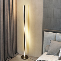 Lampes linéaires au sol en aluminium noir de style moderne OGS Factory, design en spirale, hauteur réglable, lampe sur pied pour salon