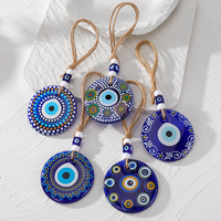 Pendentif de voiture style ethnique, orné d'un œil de démon, amulette turque Nazar faite à la main, œil bleu contre le mauvais œil, ornement suspendu