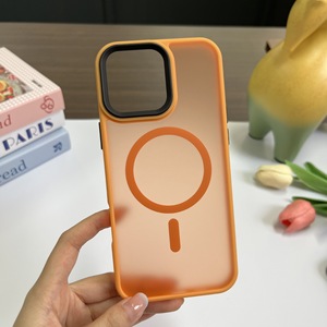 Custodia magnetica caricata trasparente per <span class=keywords><strong>iPhone</strong></span> 12 <span class=keywords><strong>13</strong></span> 14 15 Plus 16E 16 Pro Max Matte TPU PC traslucido con fotocamera nera cerchio - Product Image 3