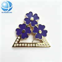 Nouvelle broche à 3 fleurs violettes de la sororité Sigma avec épingles en émail et perles grecques, accessoires pour femmes